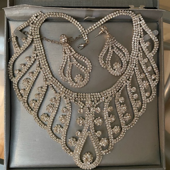 PRINCESS 👑 JEWELRY SET - Picture 2 of 3